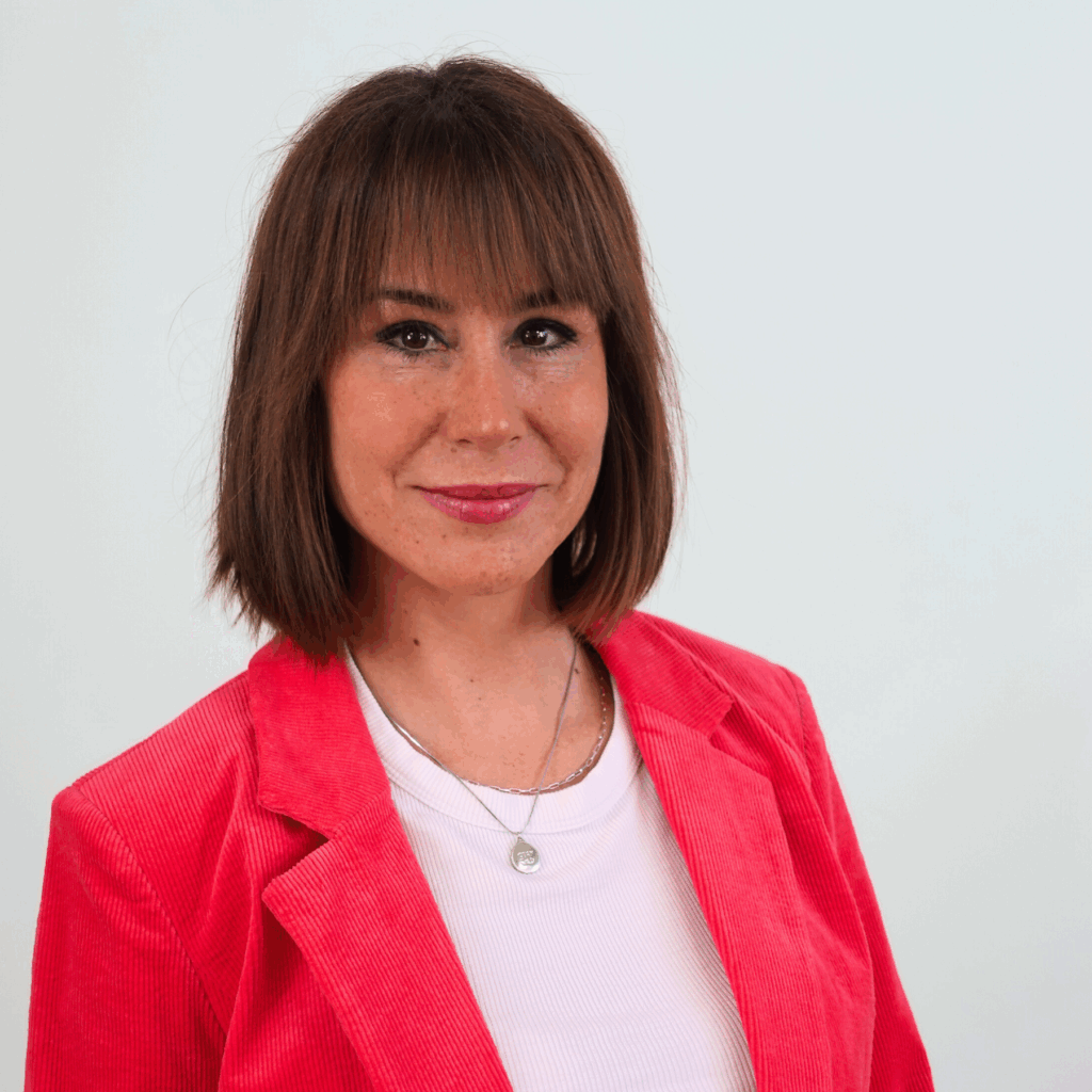 Susannah Rouse About Susannah Roussaux - How's Work